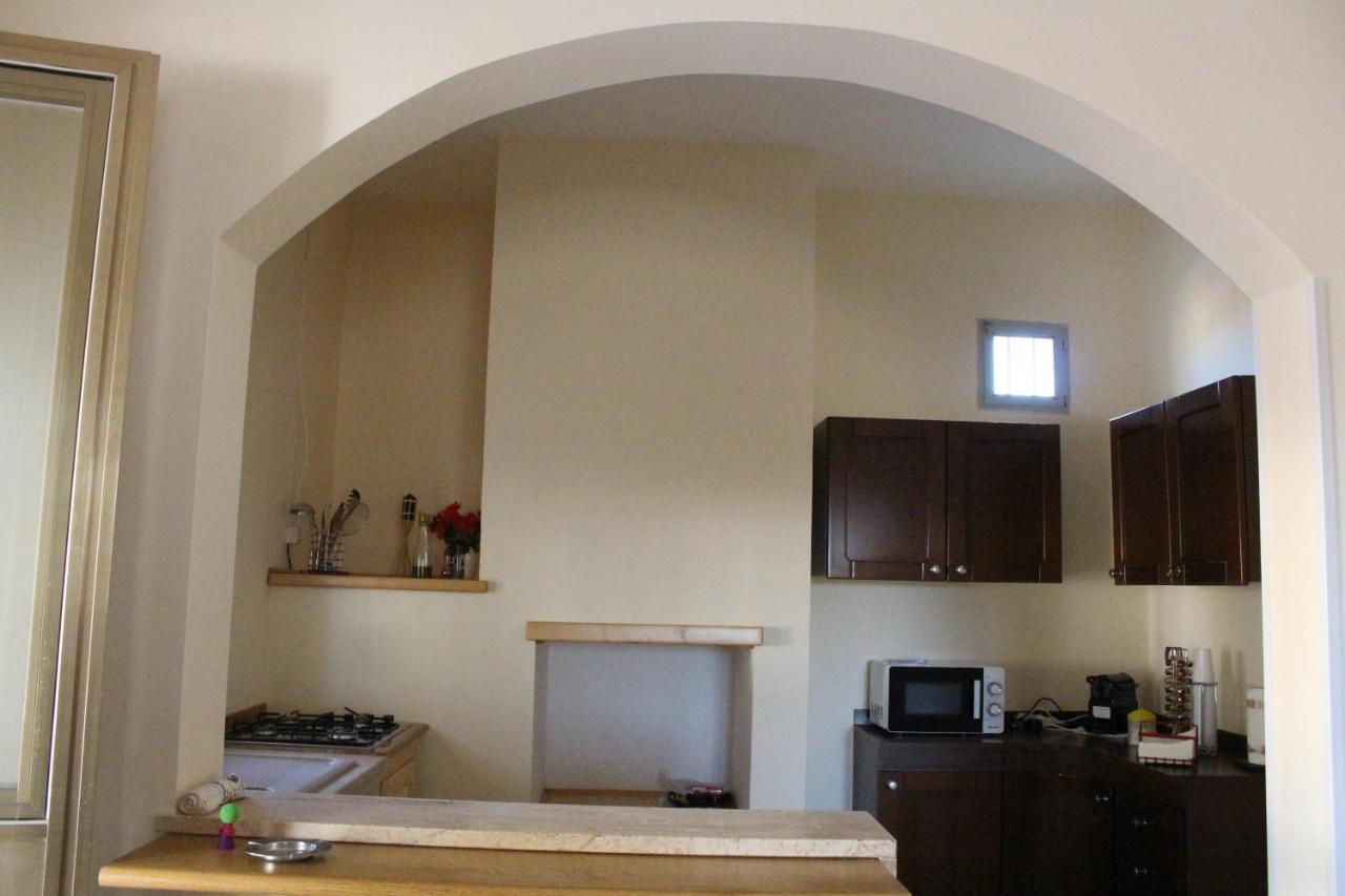 Villetta Bianca Torre Suda Esterno foto